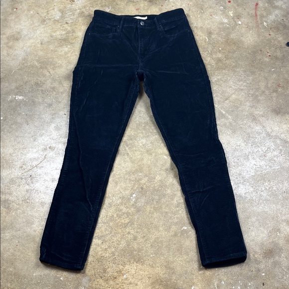 Levi’s Dark indigo Corduroy 721 High rise skinny Pants
Size: 31 - Picture 1 of 9